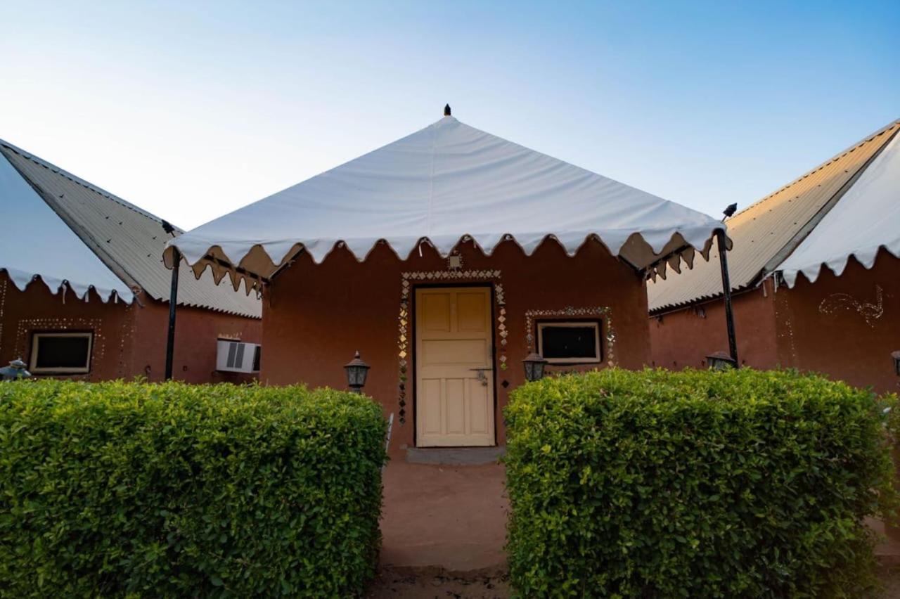Khuri Resort Ngoại thất bức ảnh