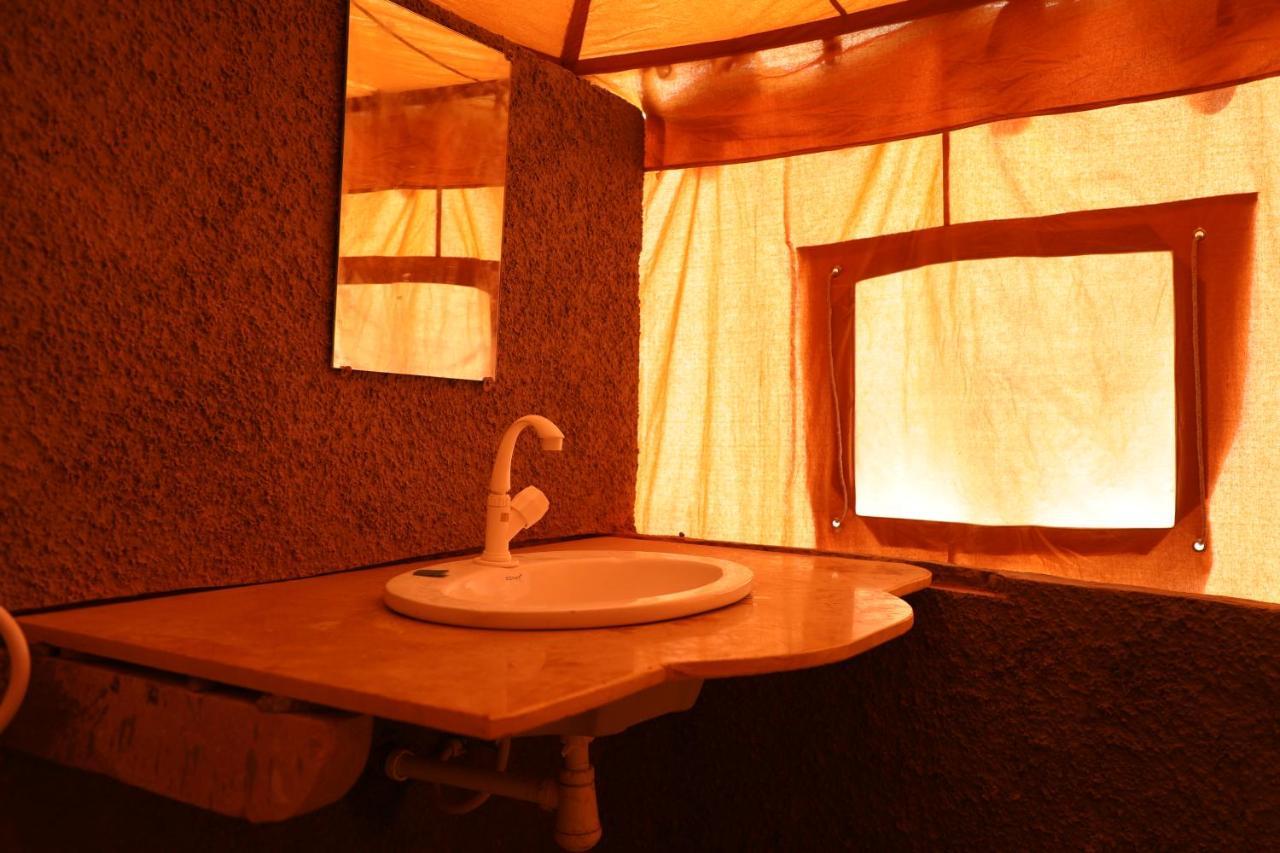 Khuri Resort Ngoại thất bức ảnh